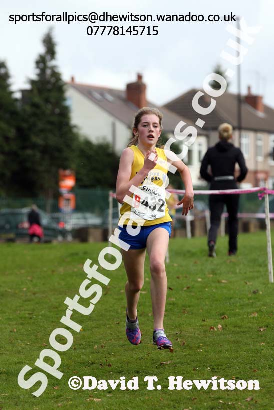 Girls under-15s Northern Cross Country Relays, Graves Park, Sheffield. Photo: David T. Hewitson/Sports for All Pics